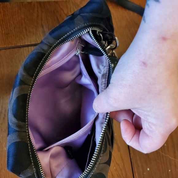 Coach - Picture 9 of 9